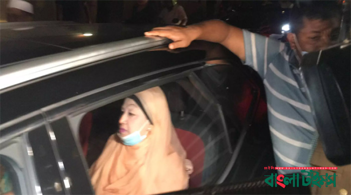 Khaleda returns home from hospital